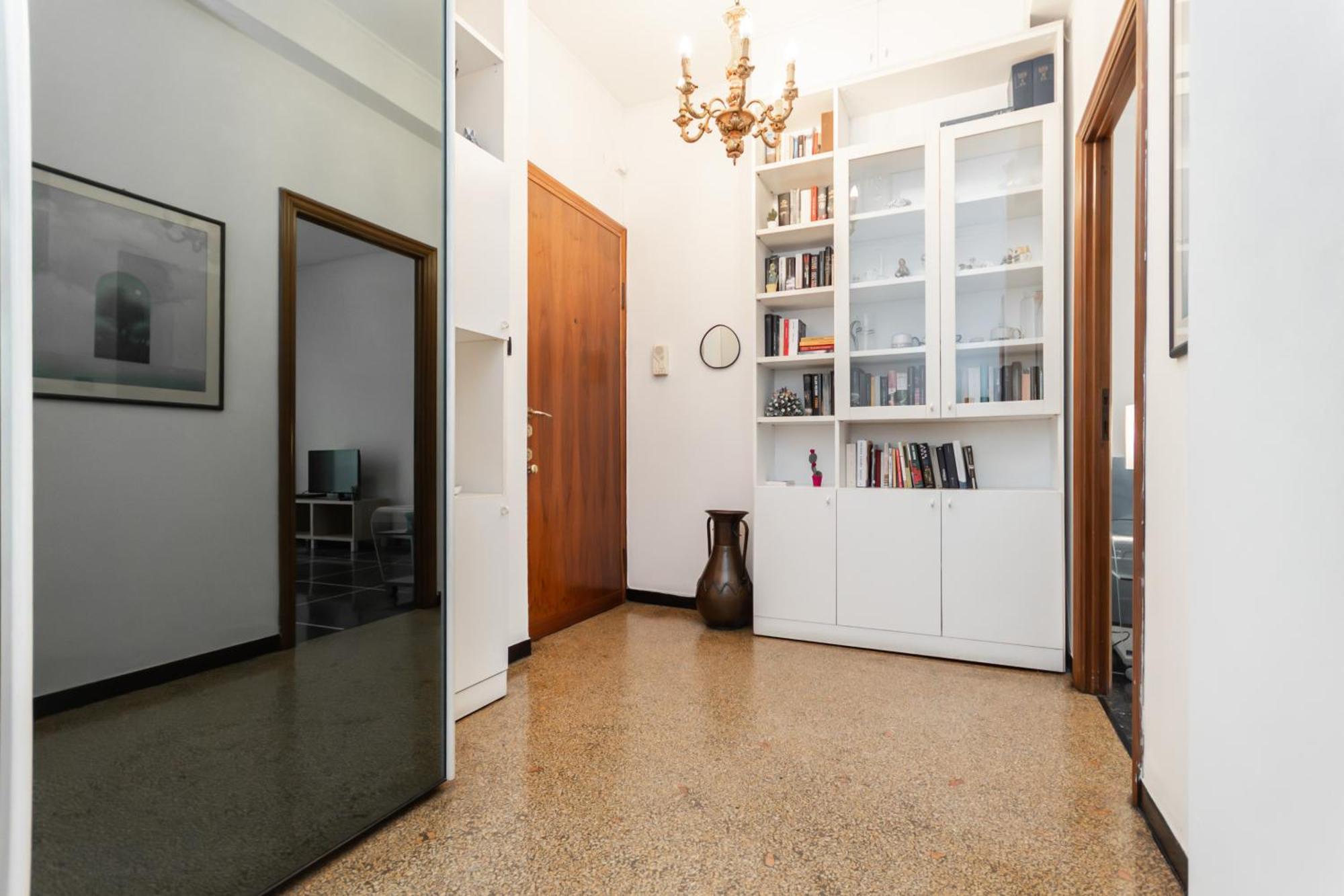 Apartment 9min Centro E Stazione Ferroviaria Genua